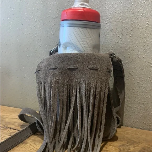 Minnetonka Gray Fringe Suede Crossbody Western/Coastal Cowgirl Festival Staple - Picture 5 of 5